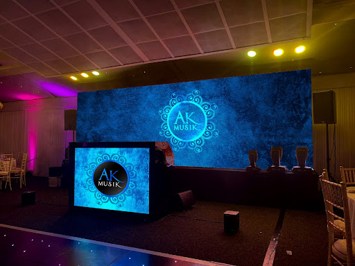 How an Asian Wedding DJ Creates the Perfect Fusion of Tradition & Modern Vibes